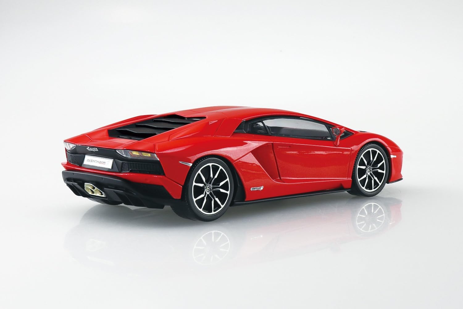 Aoshima 068168 1/32 Raku Plastic Snap Kit No.07-PR Lamborghini Aventador S Pearl Red - BanzaiHobby