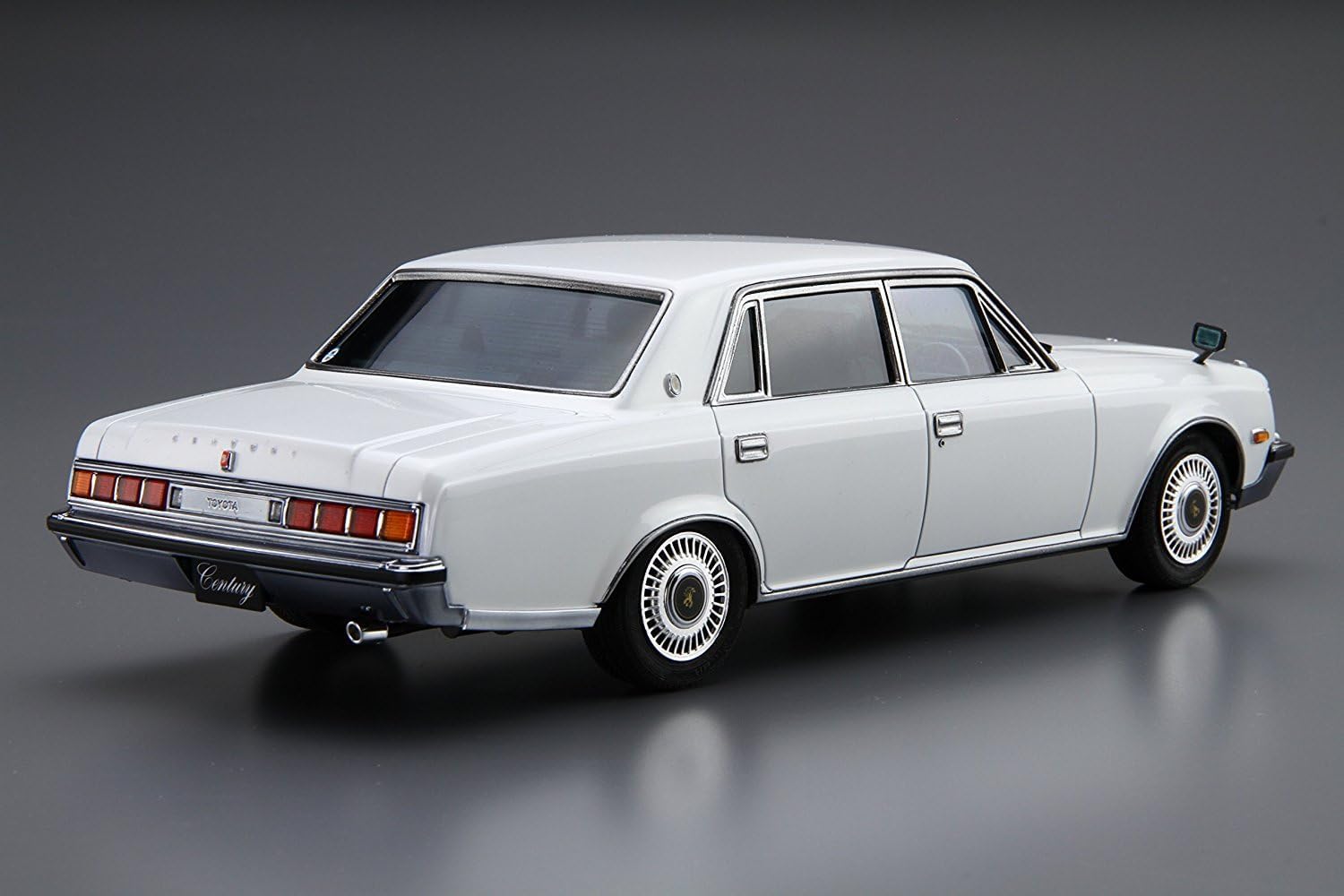 Aoshima 069325 1/24 Bunka Kyozai The Model Car Series No.18 Toyota VG45 Century L Type '90