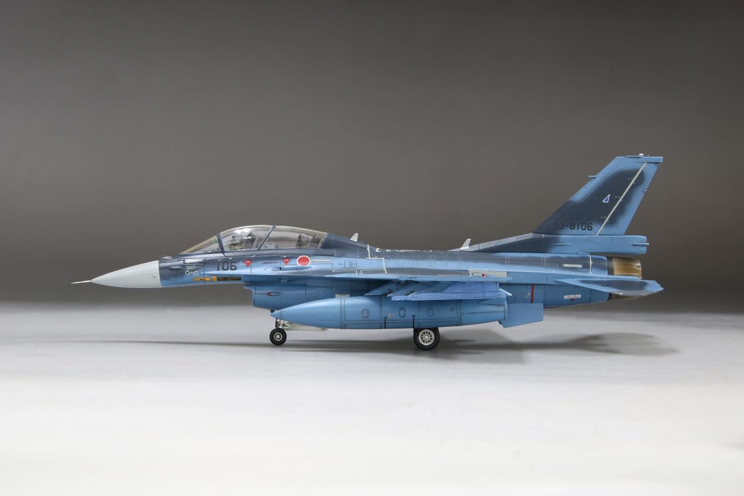 Fine Molds FF09 1/72 Japan Air Self-Defense Force F-2B Fighter - BanzaiHobby