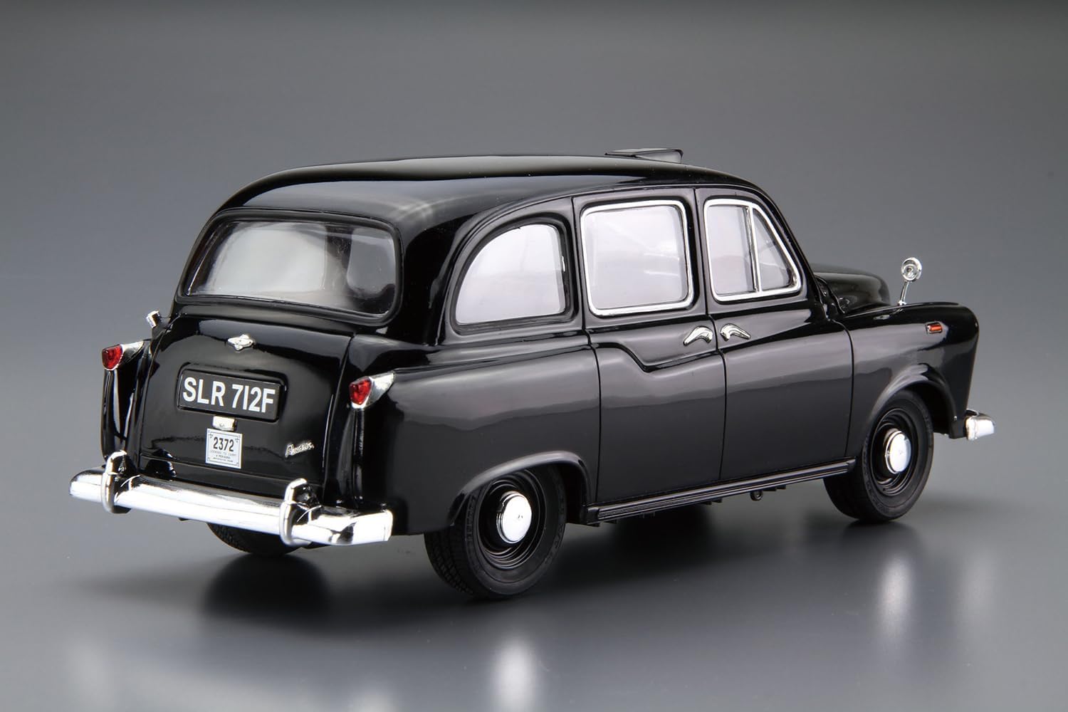 Aoshima 1/24 The Model Car No. 68 FX-4 London Taxi '68