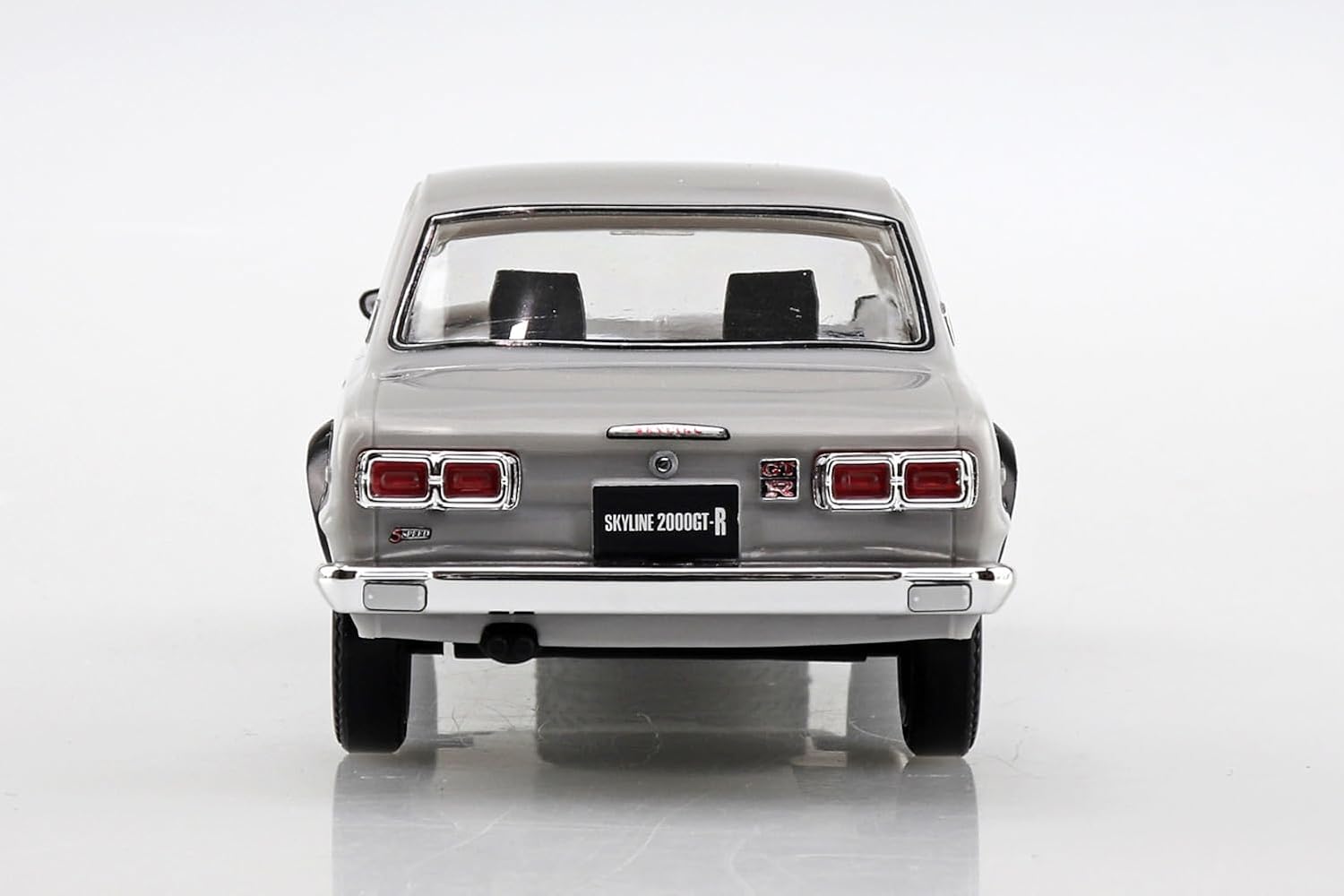 Aoshima 1/32 RakuPla Snap Kit No.16-SV Nissan C10 Skyline 2000GT-R (Silver) - BanzaiHobby