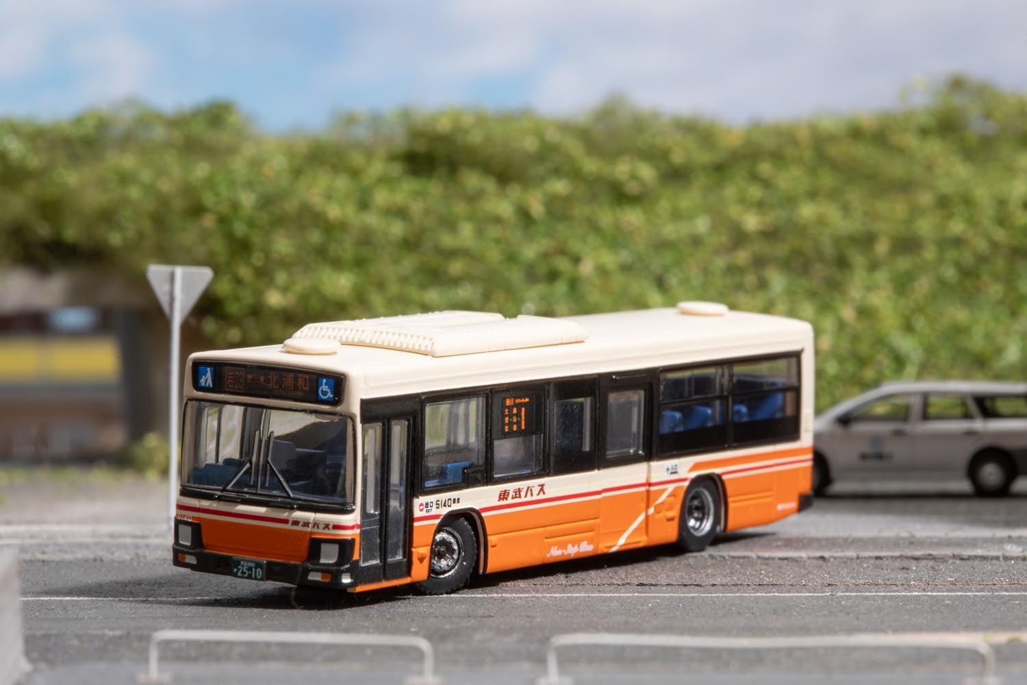 TOMYTEC BP10 The Bus Collection Plus (BP10) Tobu Bus - BanzaiHobby