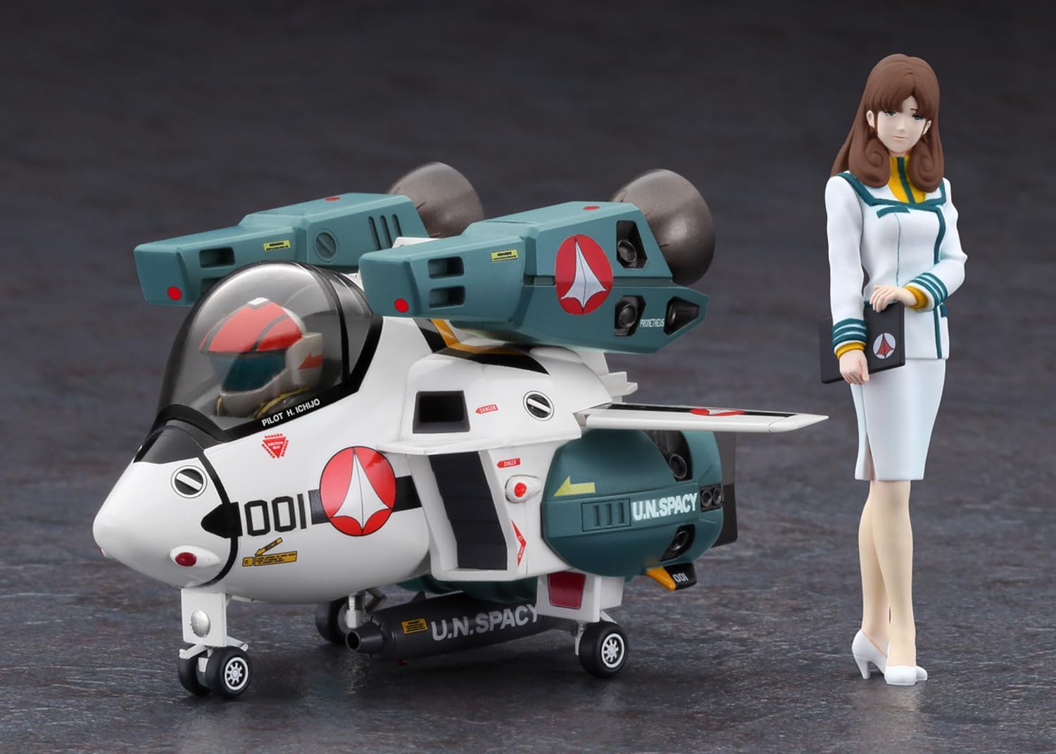 Hasegawa 65899 1/24 Misa Hayase w/ VF-1S Super Valkyrie Egg Plane (The Super Dimension Fortress Macross) - BanzaiHobby