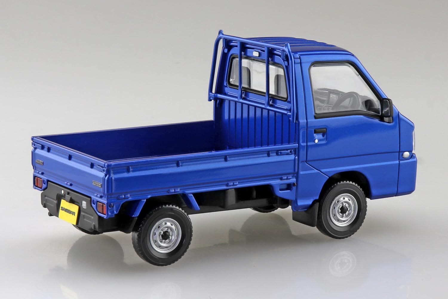 Aoshima 065778 1/32 Raku Plastic Snap Kit No.05-WB Subaru Sambar Truck WR Blue Limited - BanzaiHobby