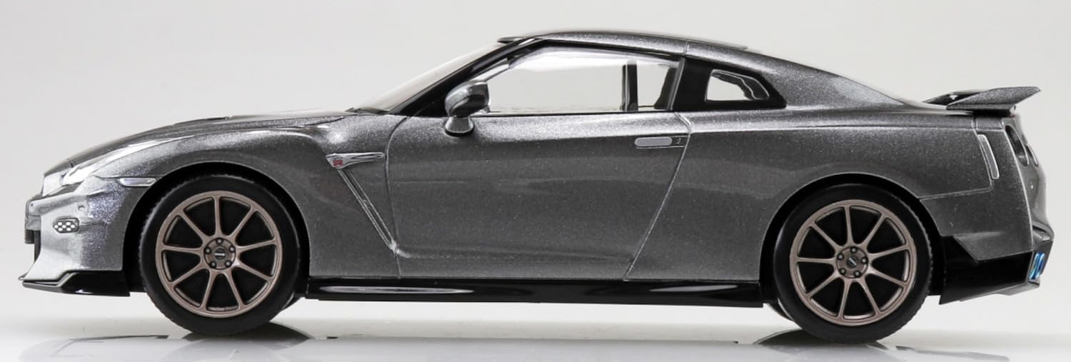 Aoshima 1/32 No. 03-DM Nissan R35 NISSAN GT-R 2024 (Dark Metal Gray) - BanzaiHobby