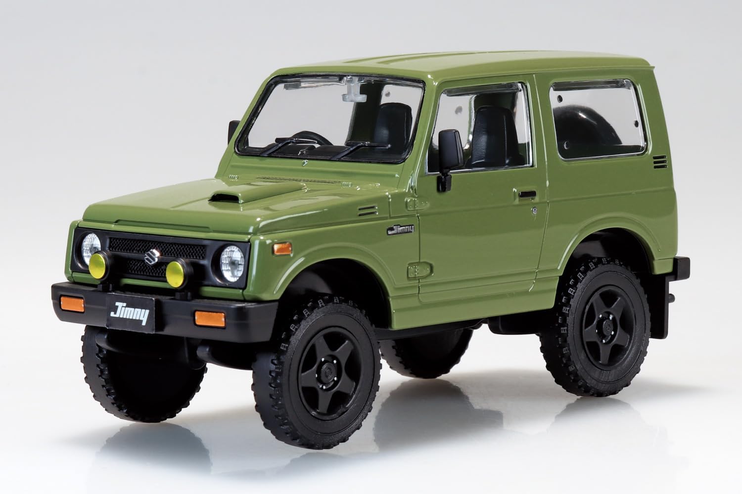 Aoshima 1/32 RakuPla Snap Kit No.18CU-OG Suzuki JA11 Jimny Custom Wheel (Olive Green) - BanzaiHobby