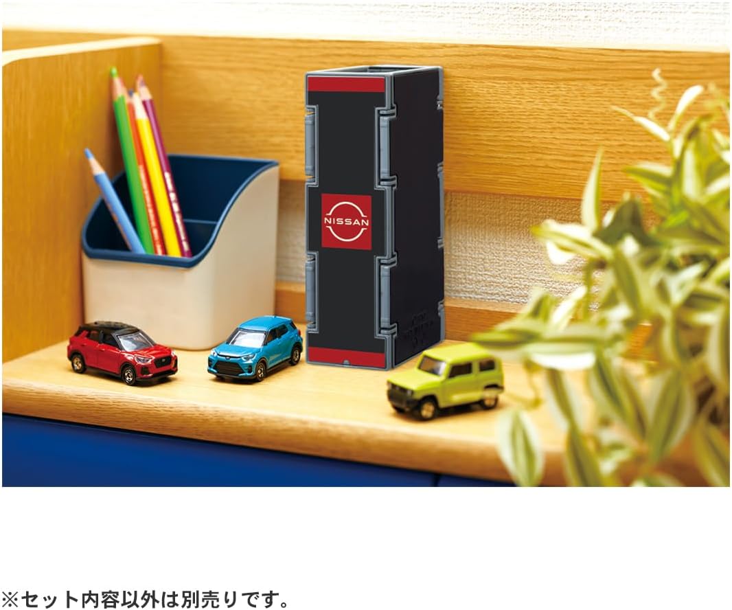 Tomica Town NISSAN Car Dealer (with Tomica)