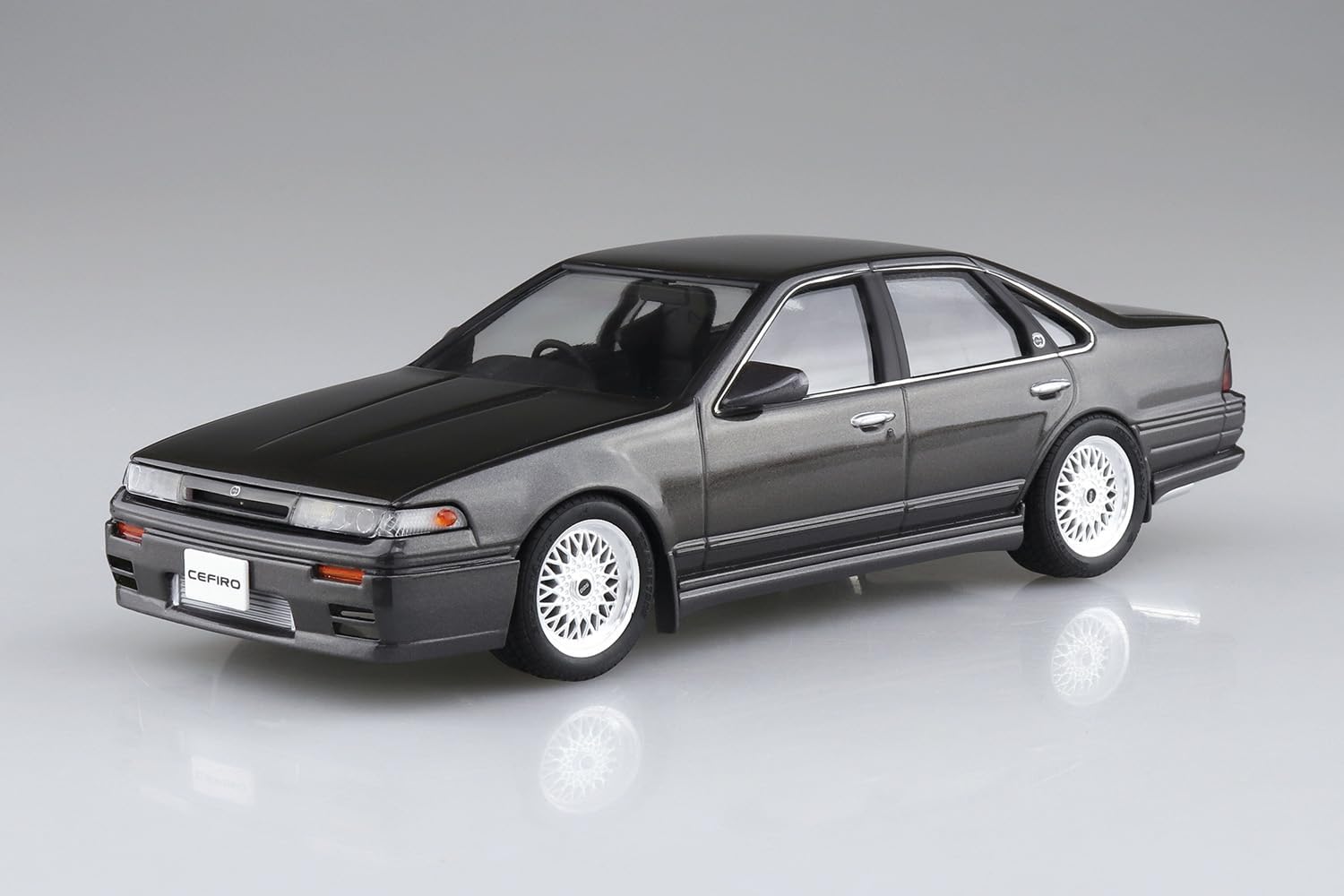 Aoshima 1/24 The Tuned Car No.82 A31 Cefiro 91 Aero Custom (Nissan)