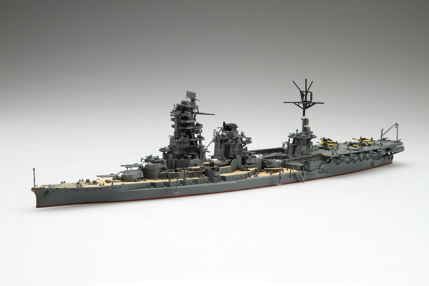 Fujimi 1/700 Special Series No.39 Japanese Navy Air Battleship Ise (1974/Operation KIICHI) Special -39 - BanzaiHobby