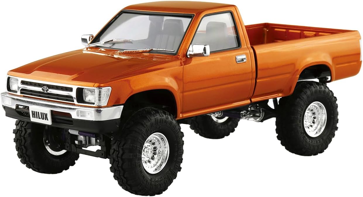 Aoshima 1/24 The Tuned Car No.065 RN80 Hilux Long Bed Lift-Up '95 (Toyota)