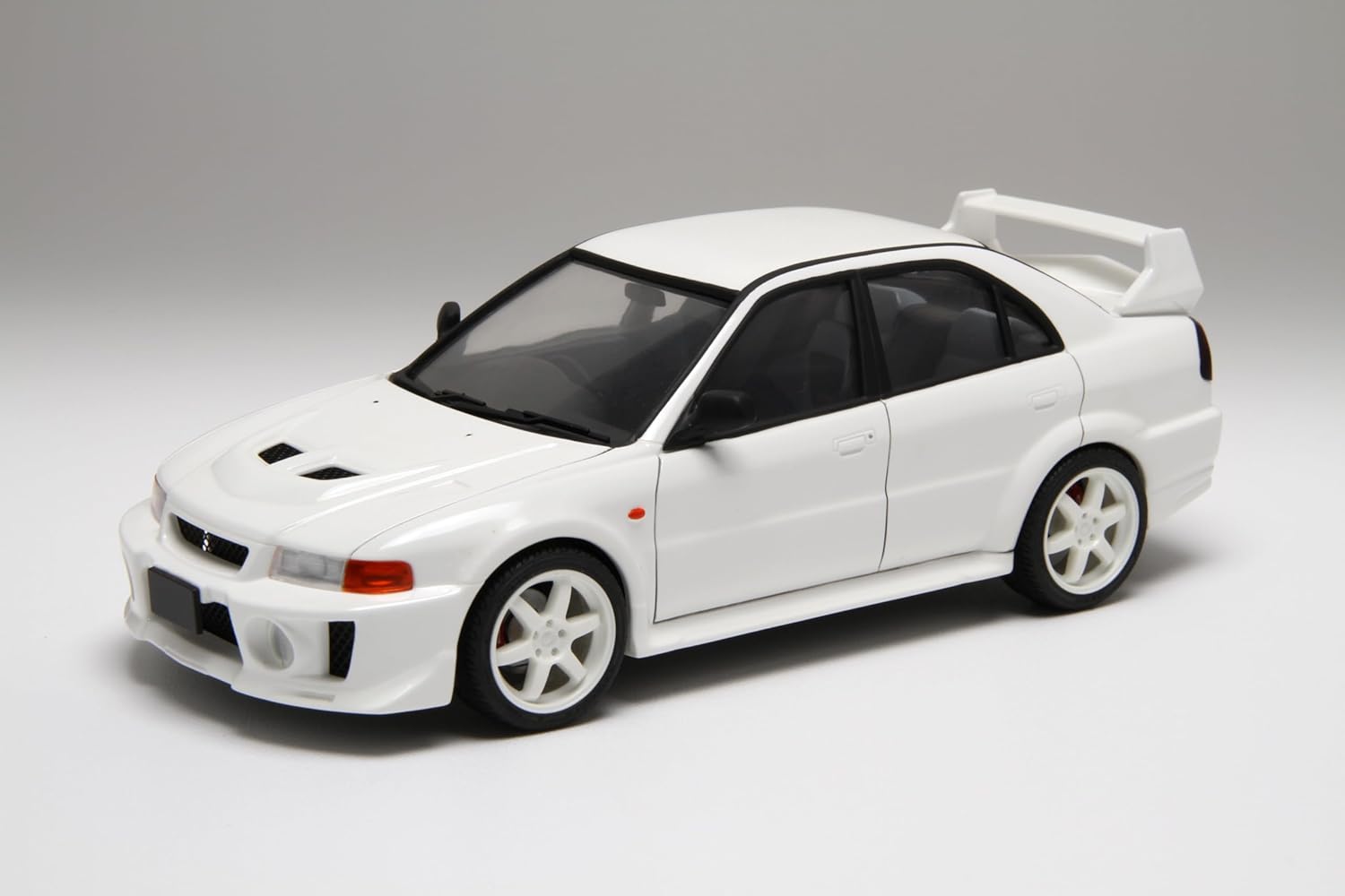 Fujimi 183800 1/24 Initial D Series No. 20 Lancer Evolution V ISD-20 - BanzaiHobby