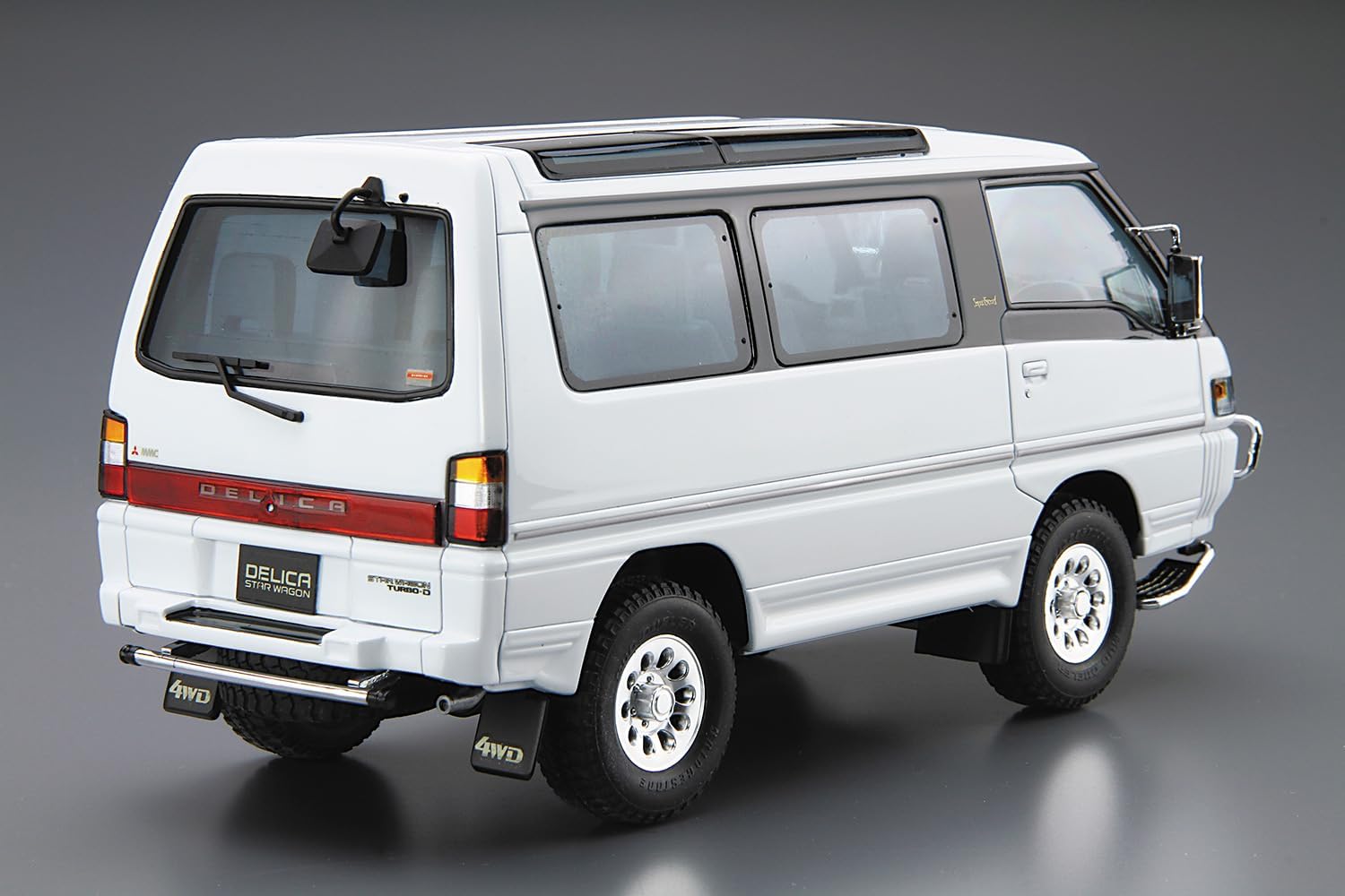 Aoshima 1/24 The Model Car Series No.27 Mitsubishi P35W Delica Star Wagon '91 - BanzaiHobby