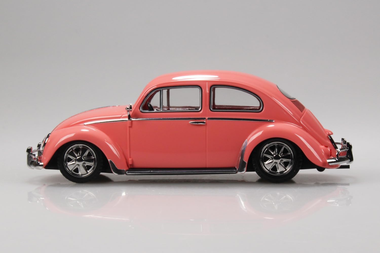 Aoshima 1/32 Rakupla Snap Kit No. 20CU-CP Volkswagen Beetle Custom (Coral Pink)
