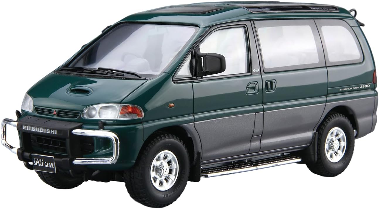 Aoshima 1/24 The Model Car No.96 Mitsubishi PE8W Delica Space Gear '96