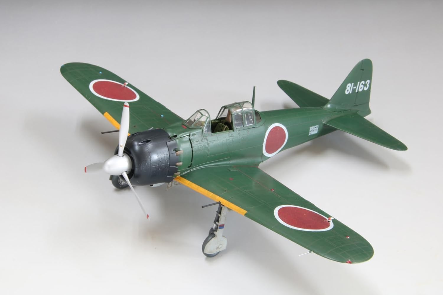 Fine Molds FZ01 1/48 IJN A6M5 Carrier Fighter ZERO Model 52 (Mitsubishi, Mid Prod) - BanzaiHobby