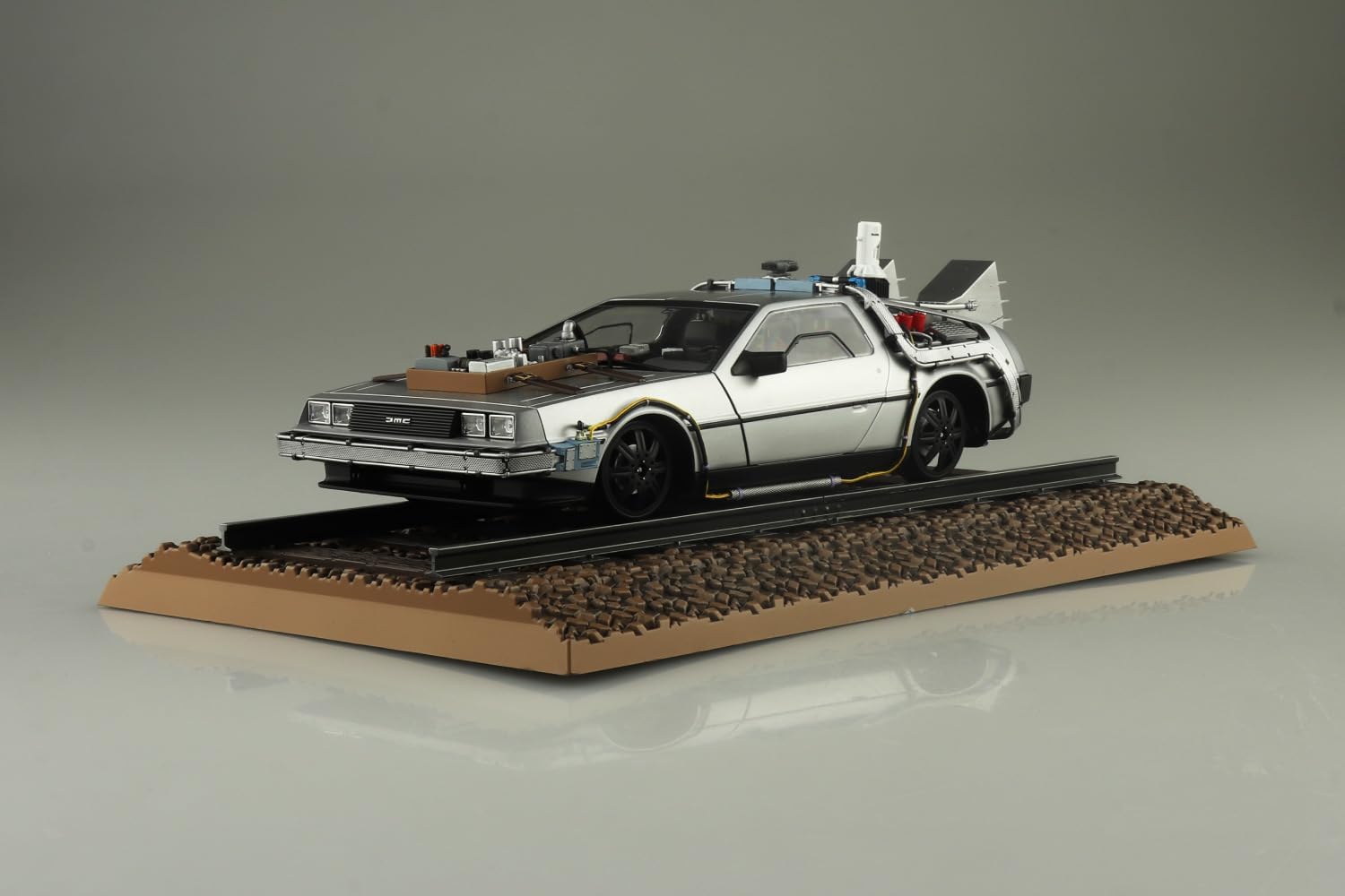 Aoshima 1/24 Movie Mecha No.BT-04 Time Machine from Back to the Future Part III Railroad