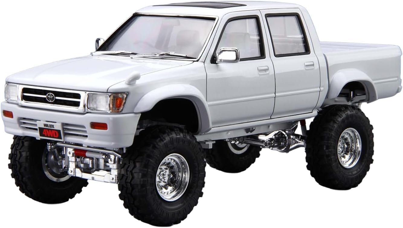 Aoshima 1/24 The Tuned Car No.005 LN107 Hilux Pickup Double Cab Lift-Up '94 (Toyota)