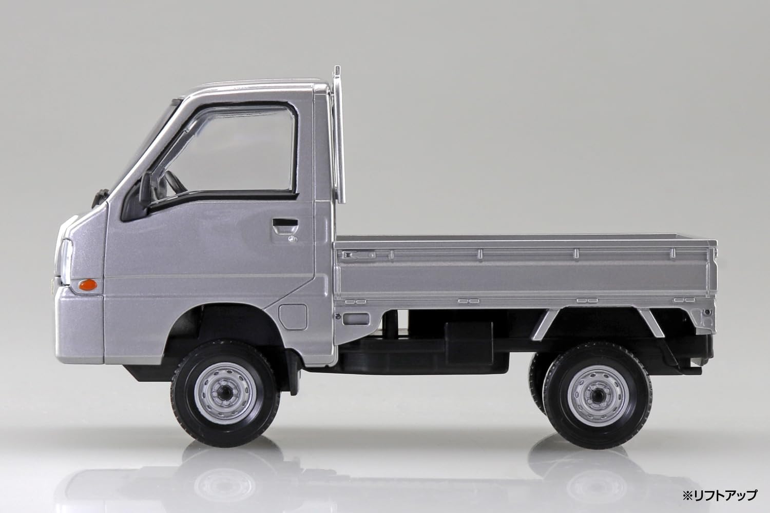 Aoshima 065792 1/32 Raku Plastic Snap Kit No.05-SS Subaru Sambar Truck Sterling Silver Metallic - BanzaiHobby