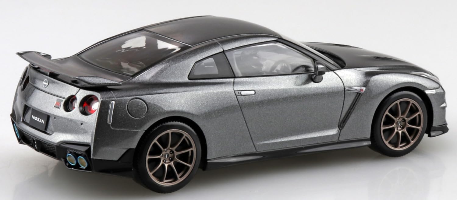 Aoshima 1/32 No. 03-DM Nissan R35 NISSAN GT-R 2024 (Dark Metal Gray)