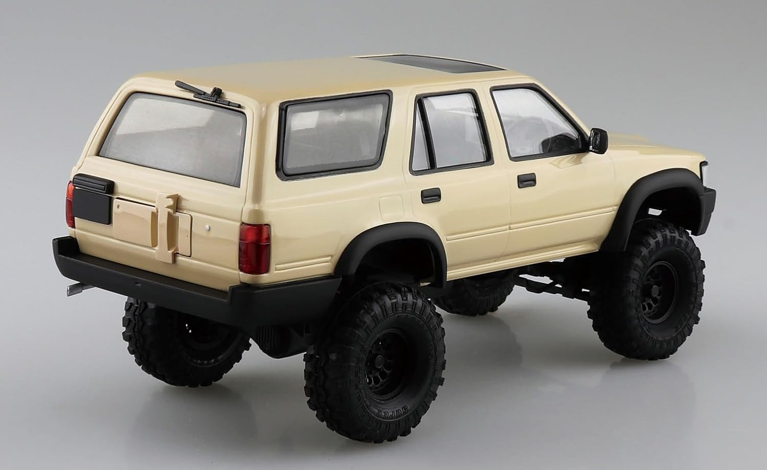 Aoshima 1/24 The Tuned Car Series No.72 Toyota VZN130G Hilux Surf Lift Up '91