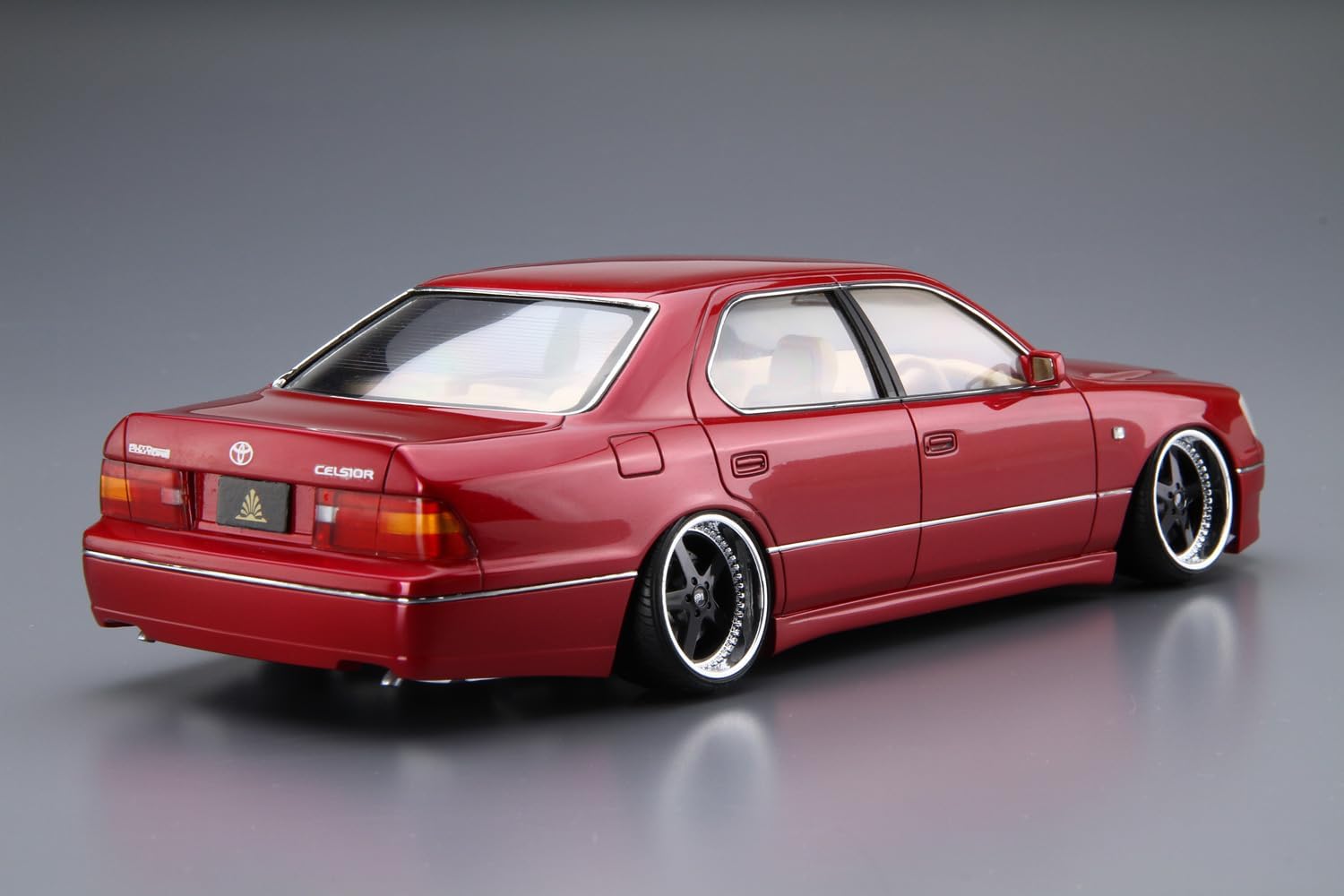 Aoshima 1/24 The Tuned Car No.23 Auto Couture UCF21 Celsior '97 (Toyota)