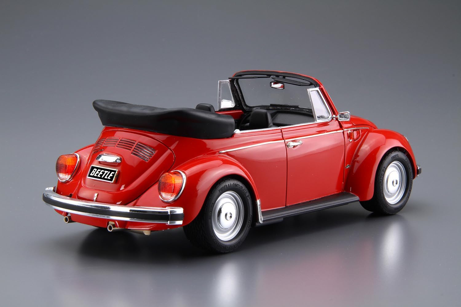 Aoshima 1/24 The Model Car No. 75 Volkswagen 15ADK Beetle 1303S Cabriolet 1975