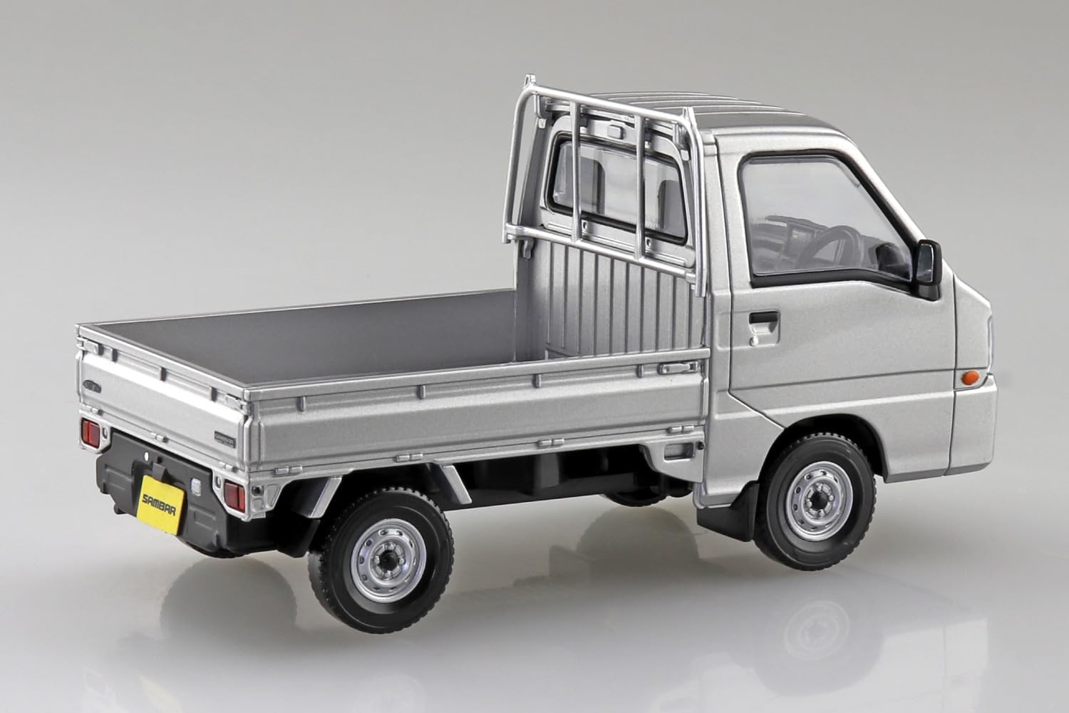 Aoshima 065792 1/32 Raku Plastic Snap Kit No.05-SS Subaru Sambar Truck Sterling Silver Metallic - BanzaiHobby
