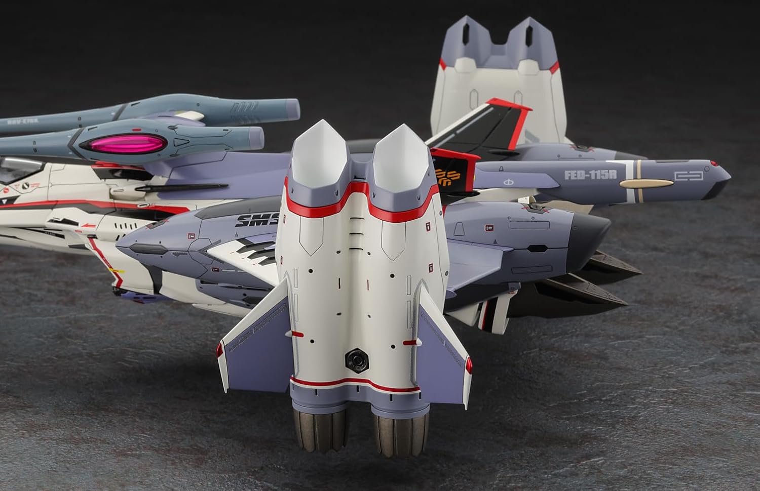 Hasegawa 65900 1/72 VF-25F Tornado Messiah Macross Frontier (Atmosphere) - Hasegawa Banzai Hobby