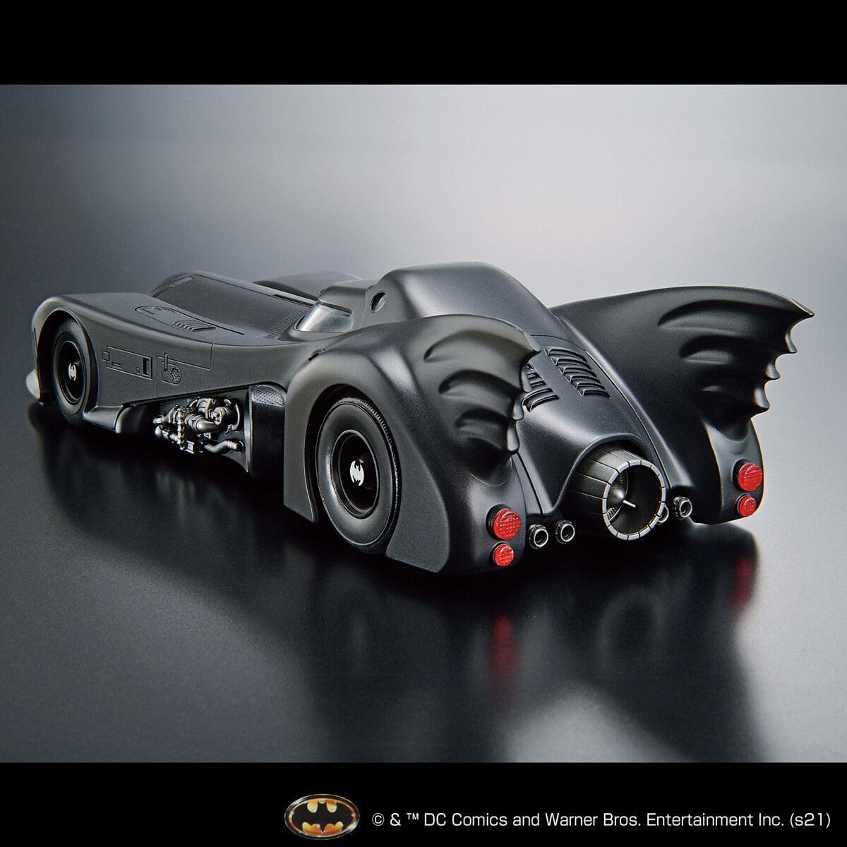 Bandai 1/35 Batmobile (Batman Ver.)