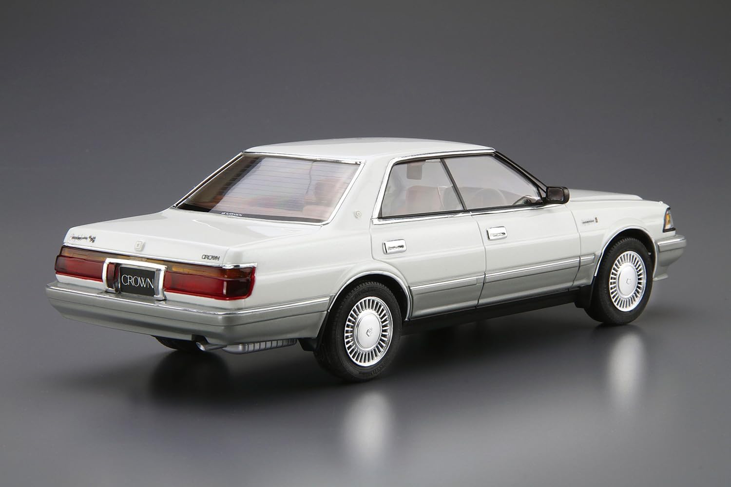 Aoshima 1/24 The Model Car Series No.87 Toyota UZS131 Crown Royal Saloon G '89 - BanzaiHobby