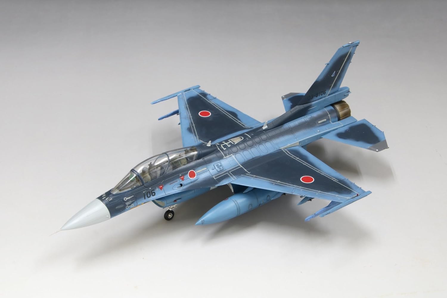 Fine Molds FF09 1/72 Japan Air Self-Defense Force F-2B Fighter - BanzaiHobby