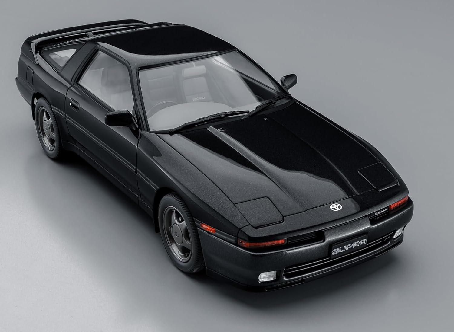 Hasegawa 20811 1/24 Toyota Supra A70 2.5GT Twin Turbo R 1990 Black Color - BanzaiHobby