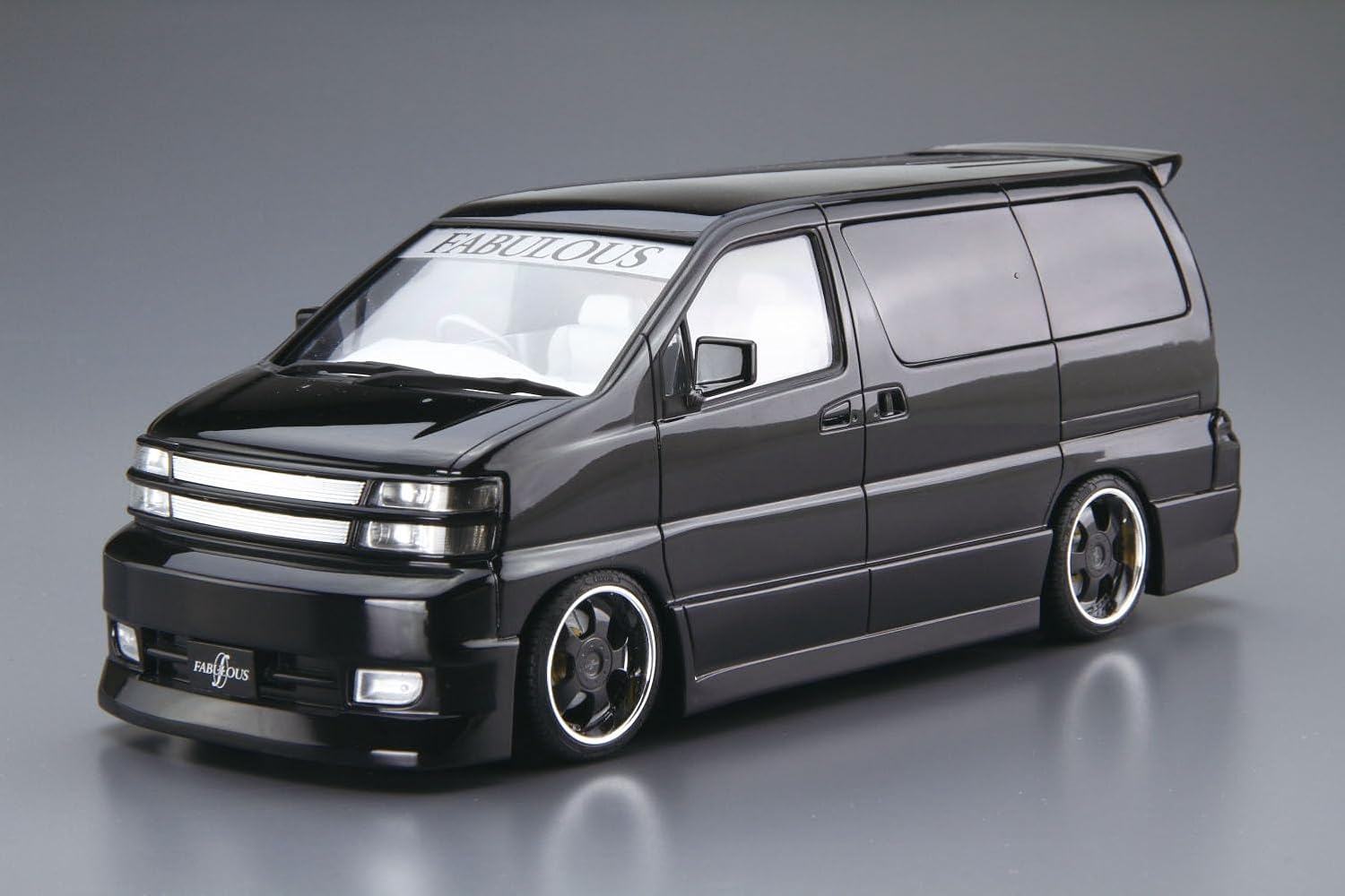 Aoshima 069080 1/24 Bunka Kyozai The Tuned Car Series No.43 Nissan Fabless APE50 Elgrand '00 - BanzaiHobby