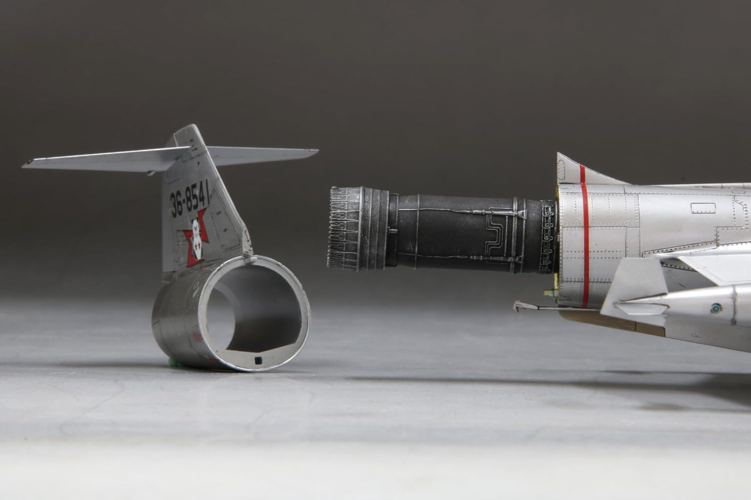 Fine Molds FF07 1/72 Japan Air Self-Defense Force F-104J Fighter Glory