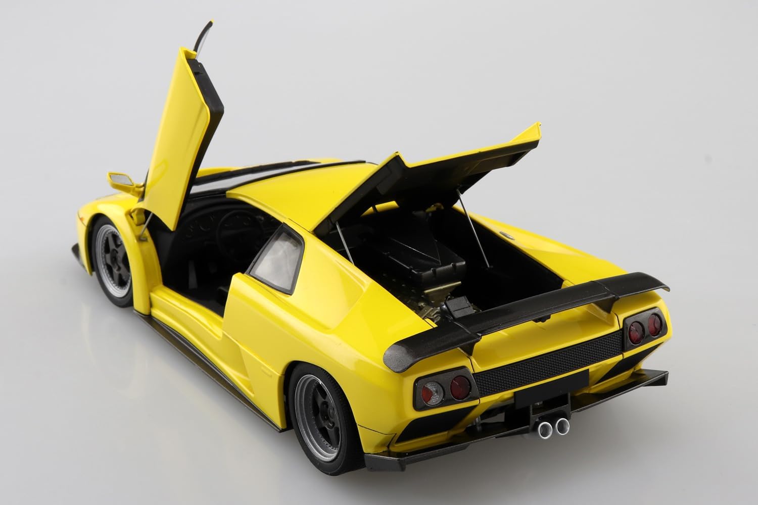 Aoshima 1/24 The Supercar No. 5 1999 Lamborghini Diablo GT
