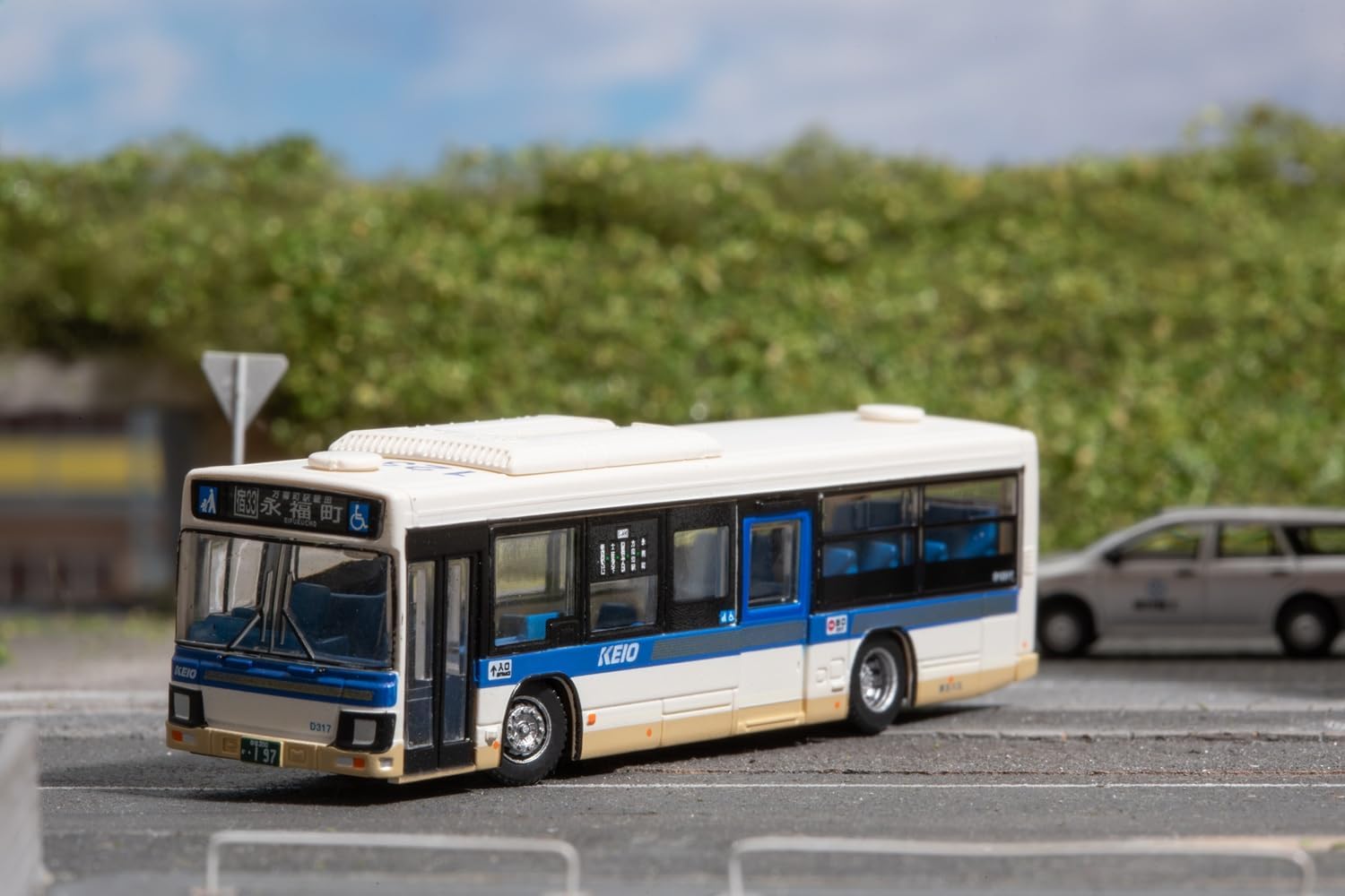 TOMYTEC BP11 The Bus Collection Plus (BP11) Keio Bus - BanzaiHobby