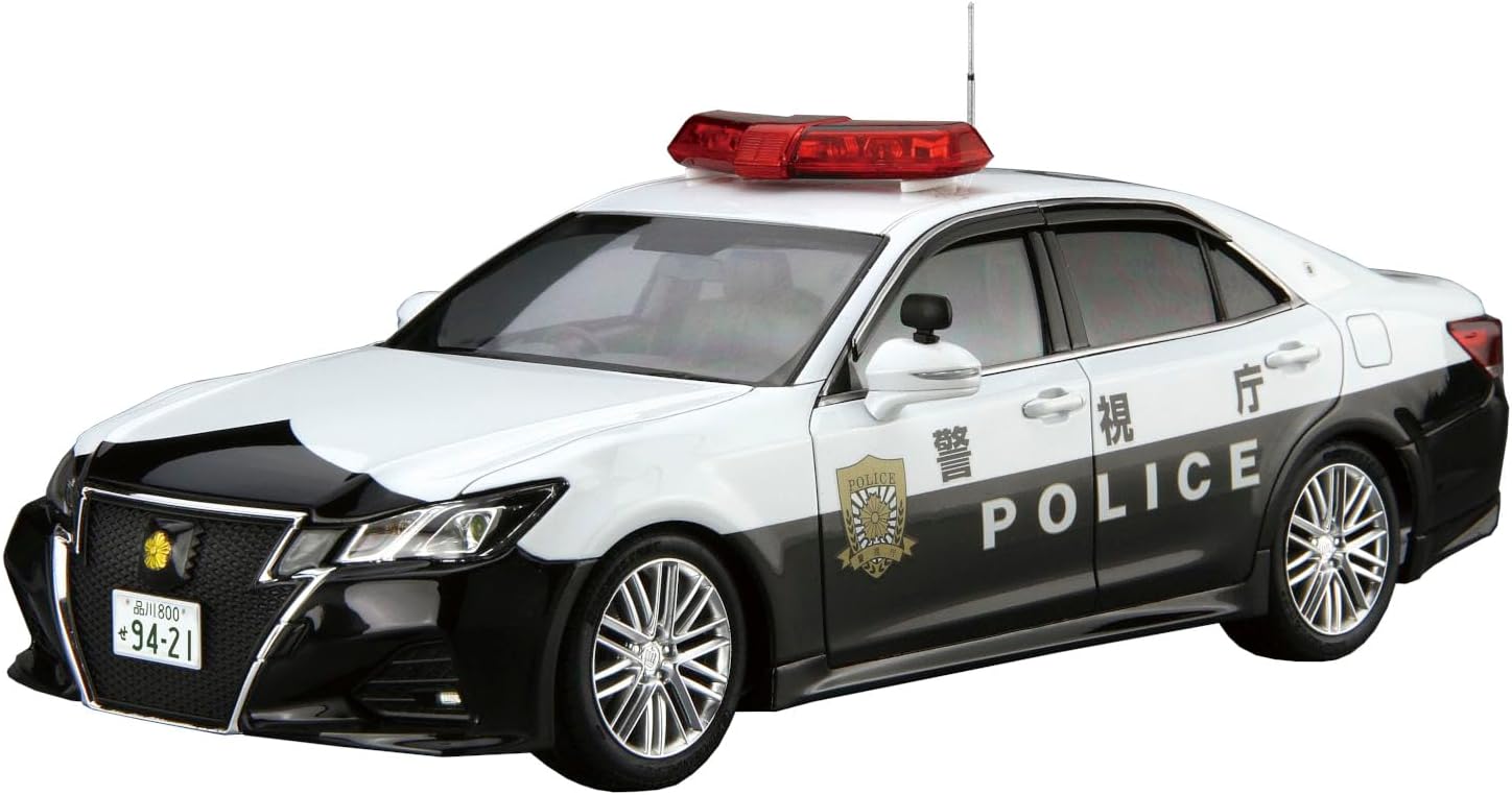 Aoshima Bunka Kyozai 1/24 The Model Car Series No.110 Toyota GRS214 Crown Patrol Car Traffic Control '16 - BanzaiHobby