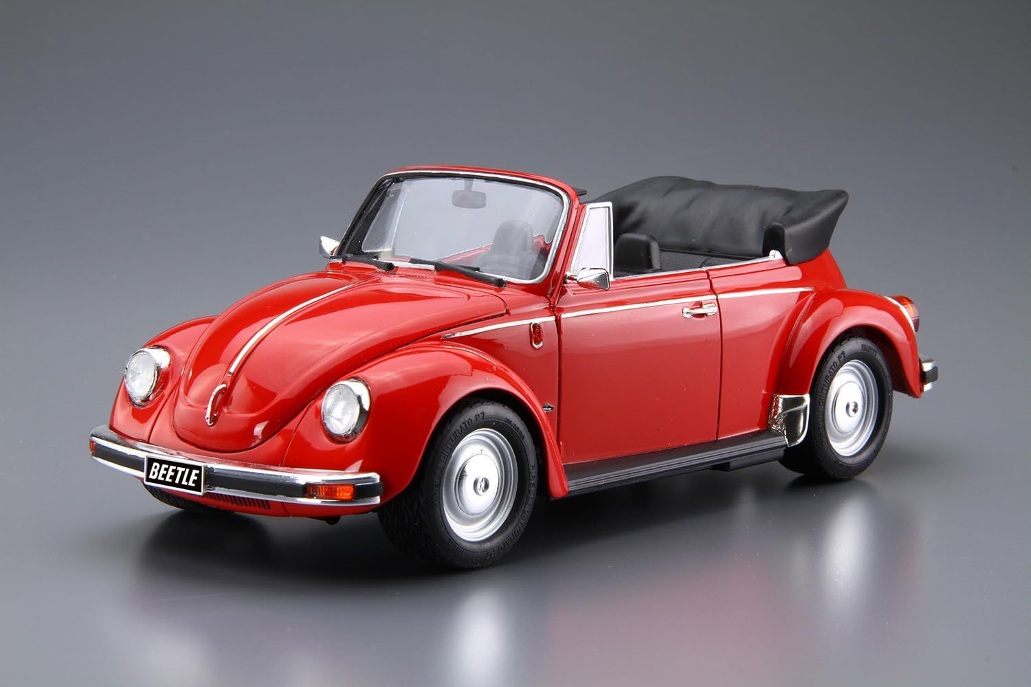Aoshima 1/24 The Model Car No. 75 Volkswagen 15ADK Beetle 1303S Cabriolet 1975 - BanzaiHobby