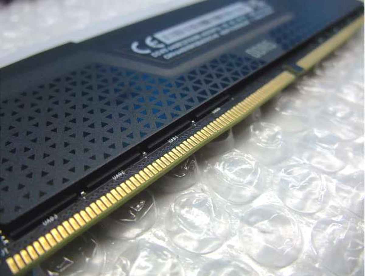 CORSAIR Memory CMH64GX5M2B6000C40 for desktop PCs