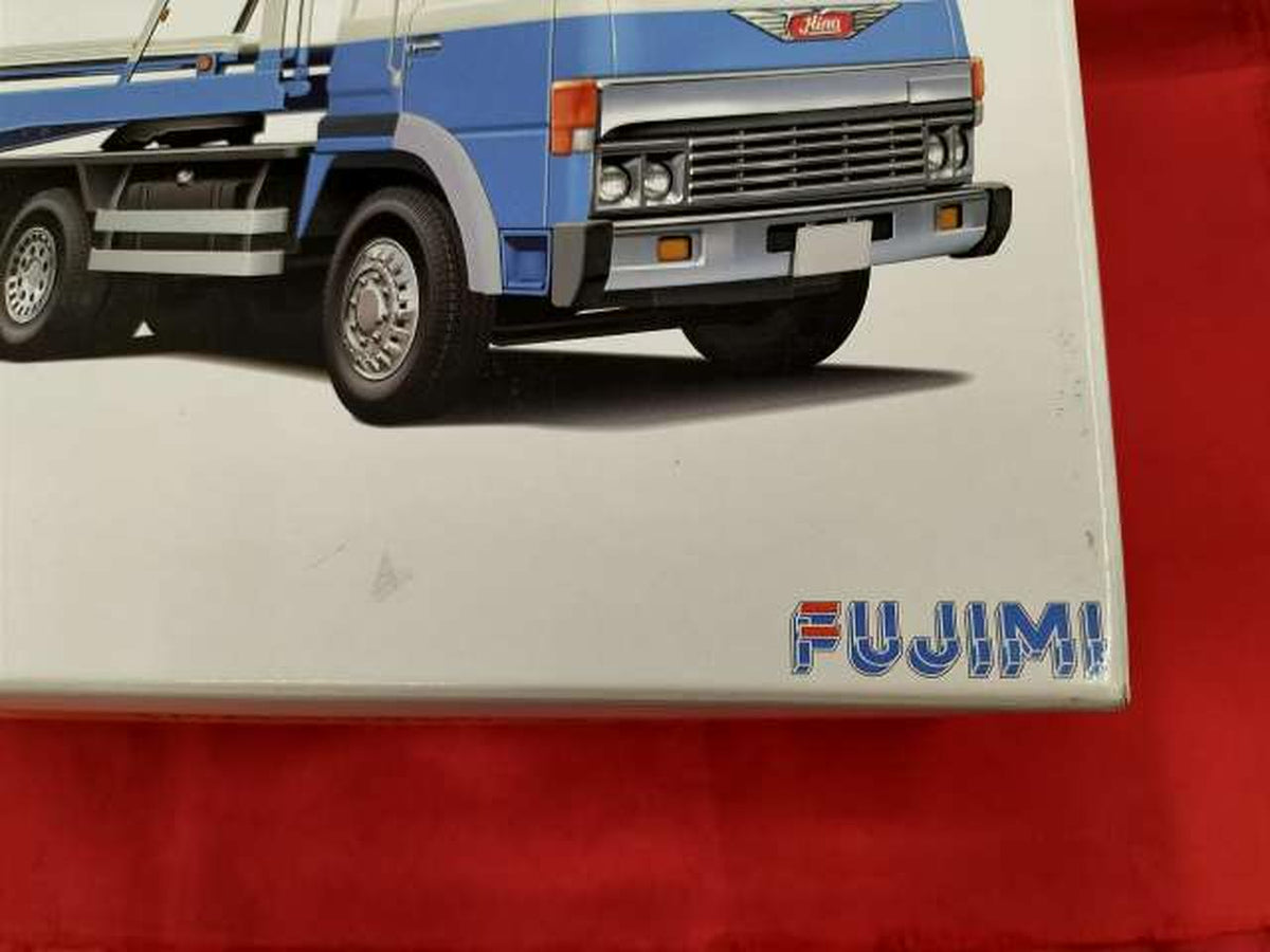 Fujimi Model Car Hino Super Dolphin Tractor & Transporter - Banzai Thrifting | BanzaiHobby