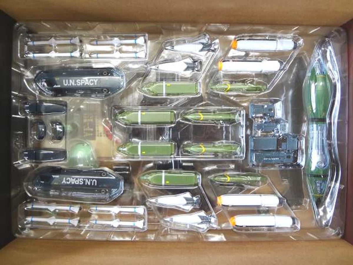 BANDAI DX Chogokin YF-19 Full Set Pack 'Macross Plus'