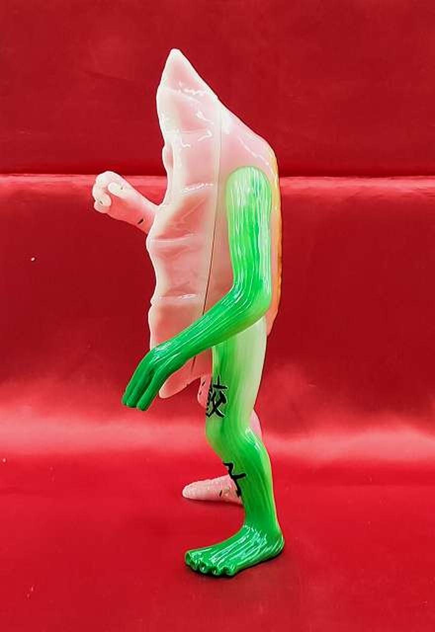 THAT IS GOOD Soft Vinyl Doll Nanashi Gyoza Graveyard Gallery Ver. Jin Katagiri Absurd Art Studio - THAT IS GOOD Banzai Hobby
