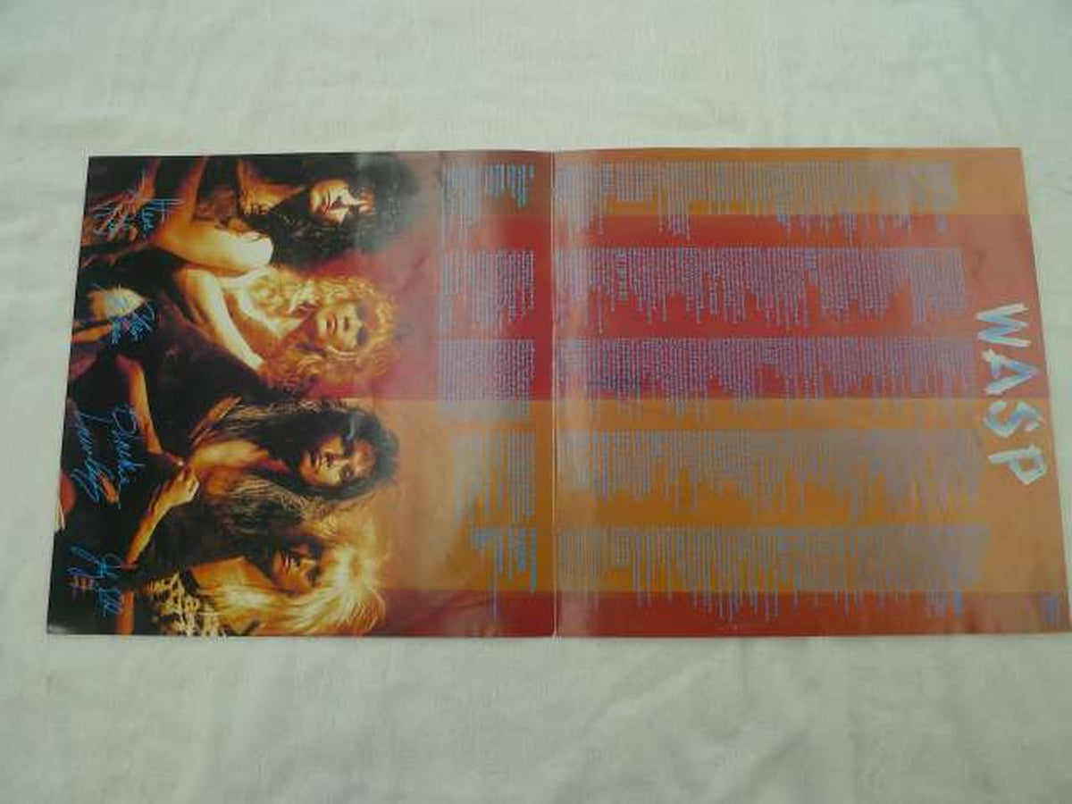 - INSIDE THE ELECTRIC CIRCUS