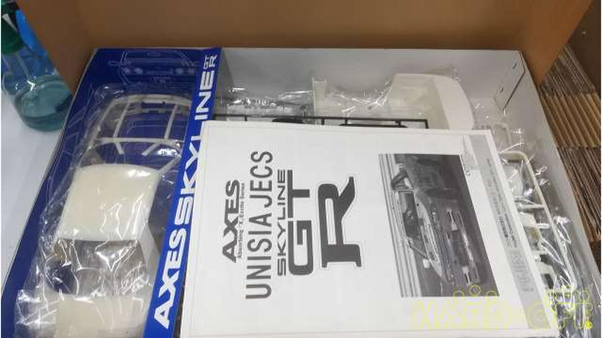Fujimi Unisia Gex Skyline 93' 14108 - Banzai Thrifting | BanzaiHobby