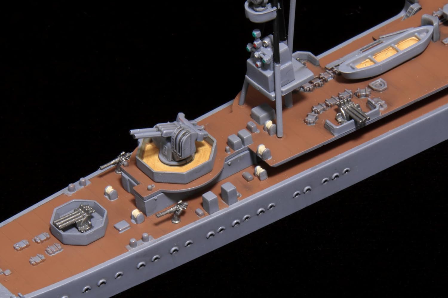 Fujimi 1/700 Special Series No. 102 Imperial Japanese Navy Light Cruiser Isuzu 1944 - Fujimi Banzai Hobby