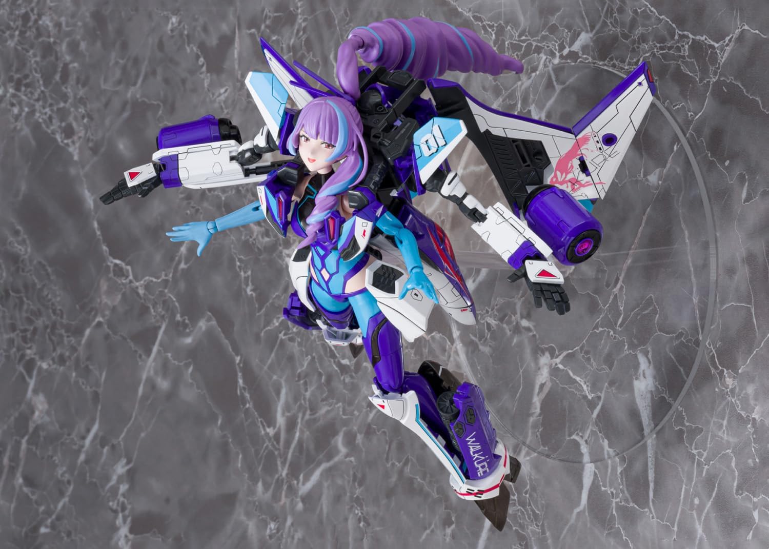 Aoshima V.F.G. No.MC-17 Macross Delta VF-31J Siegfried Mikumo Guynemer - BanzaiHobby
