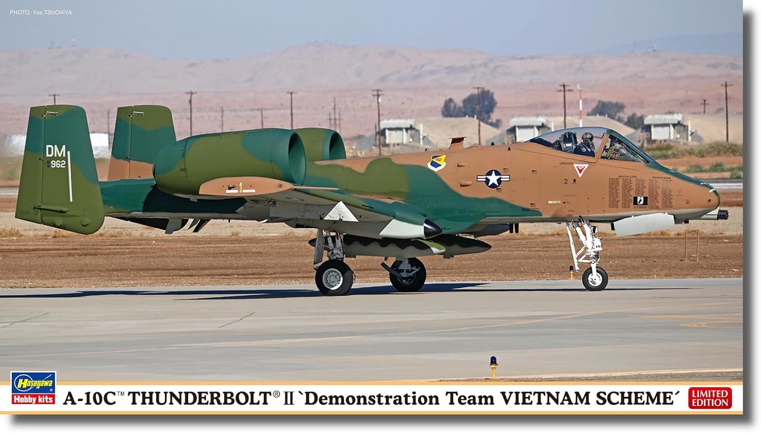 Hasegawa 02478 1/72 USA A-10C Thunderbolt II Demonstration Team Vietnam Camo - BanzaiHobby