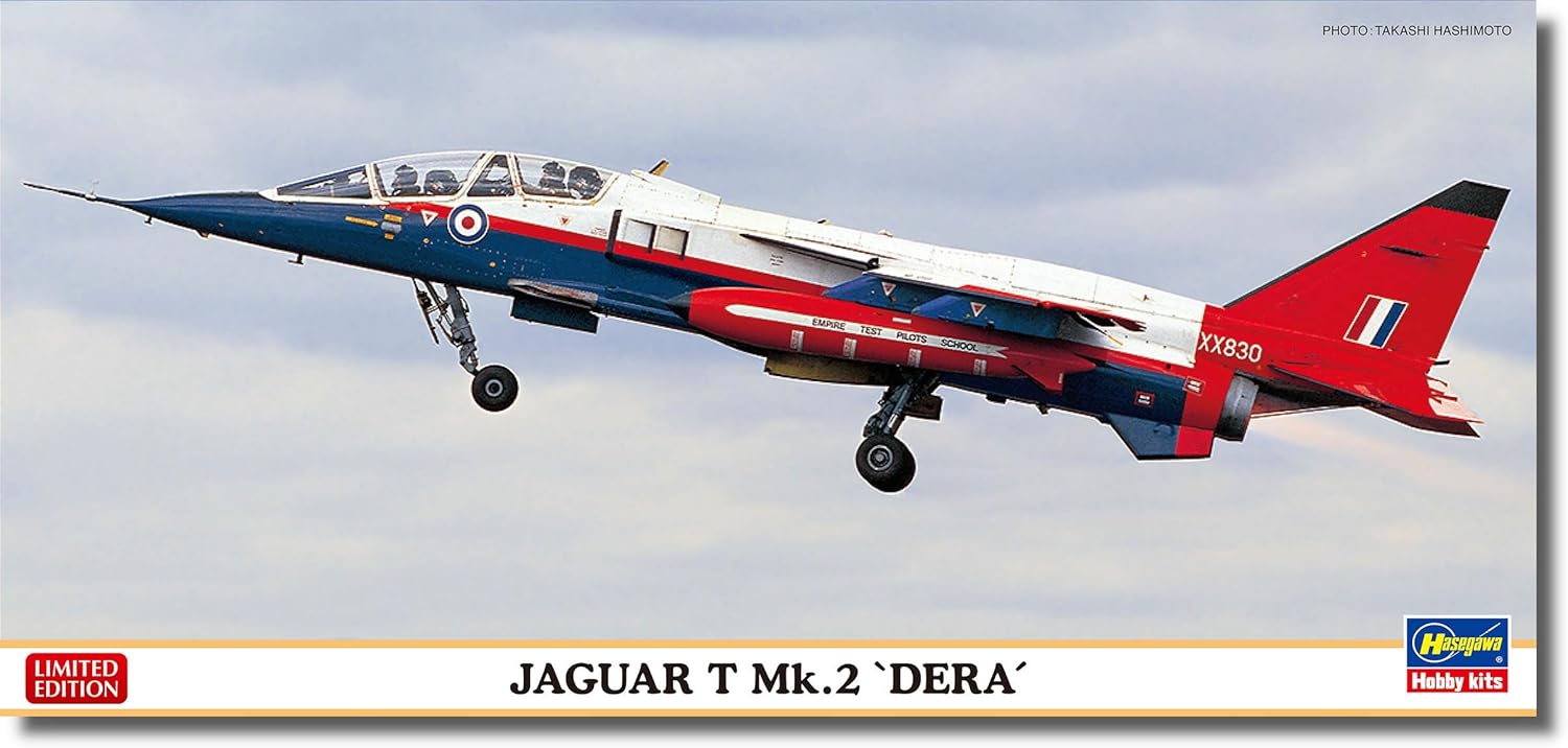 Hasegawa 02459 1/72 Royal Air Force Jagua T Mk.2 DERA - BanzaiHobby