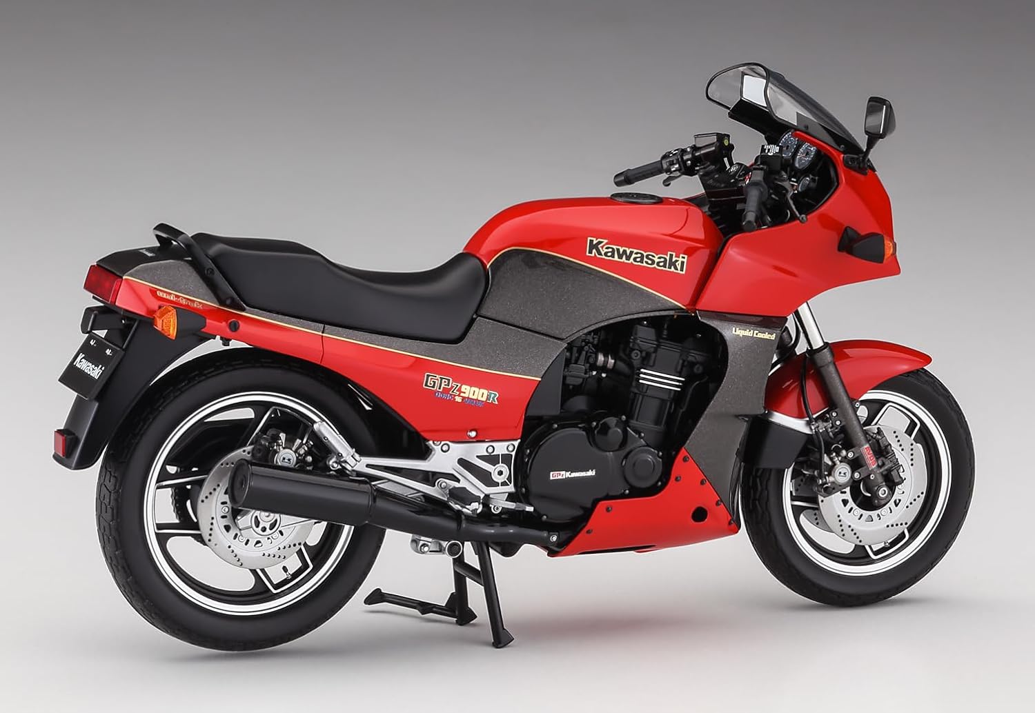 Hasegawa BK19 1/12 Kawasaki GPZ900R (A1) (1984)