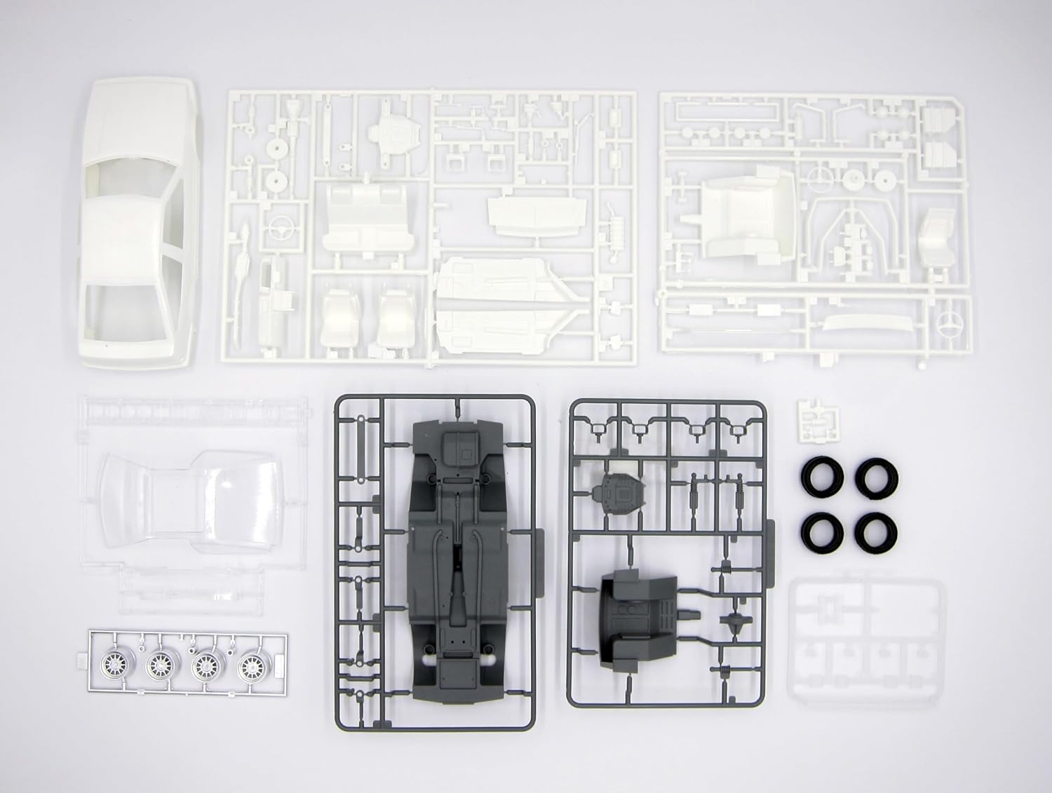 Fujimi 047843 1/24 Inch Up Series No. 320 Trampio AE86 Levin - BanzaiHobby